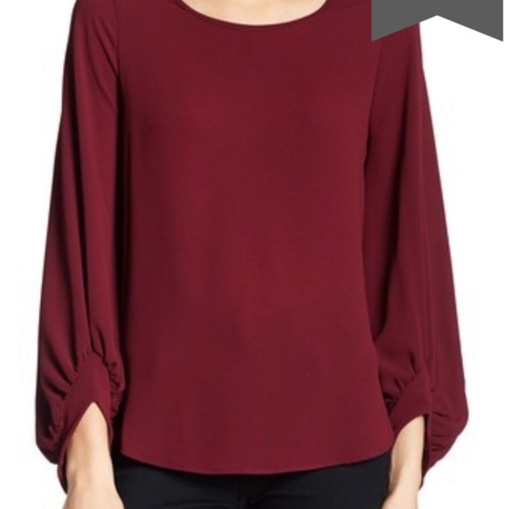 Pleione balloon sleeved wine colored blouse